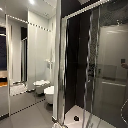 No Centro Com Varanda E Vista 아파트 *